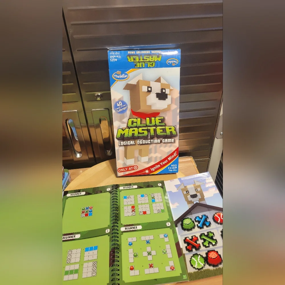 ThinkFun Clue Master - Very Good Condition - Picture 2 of 3